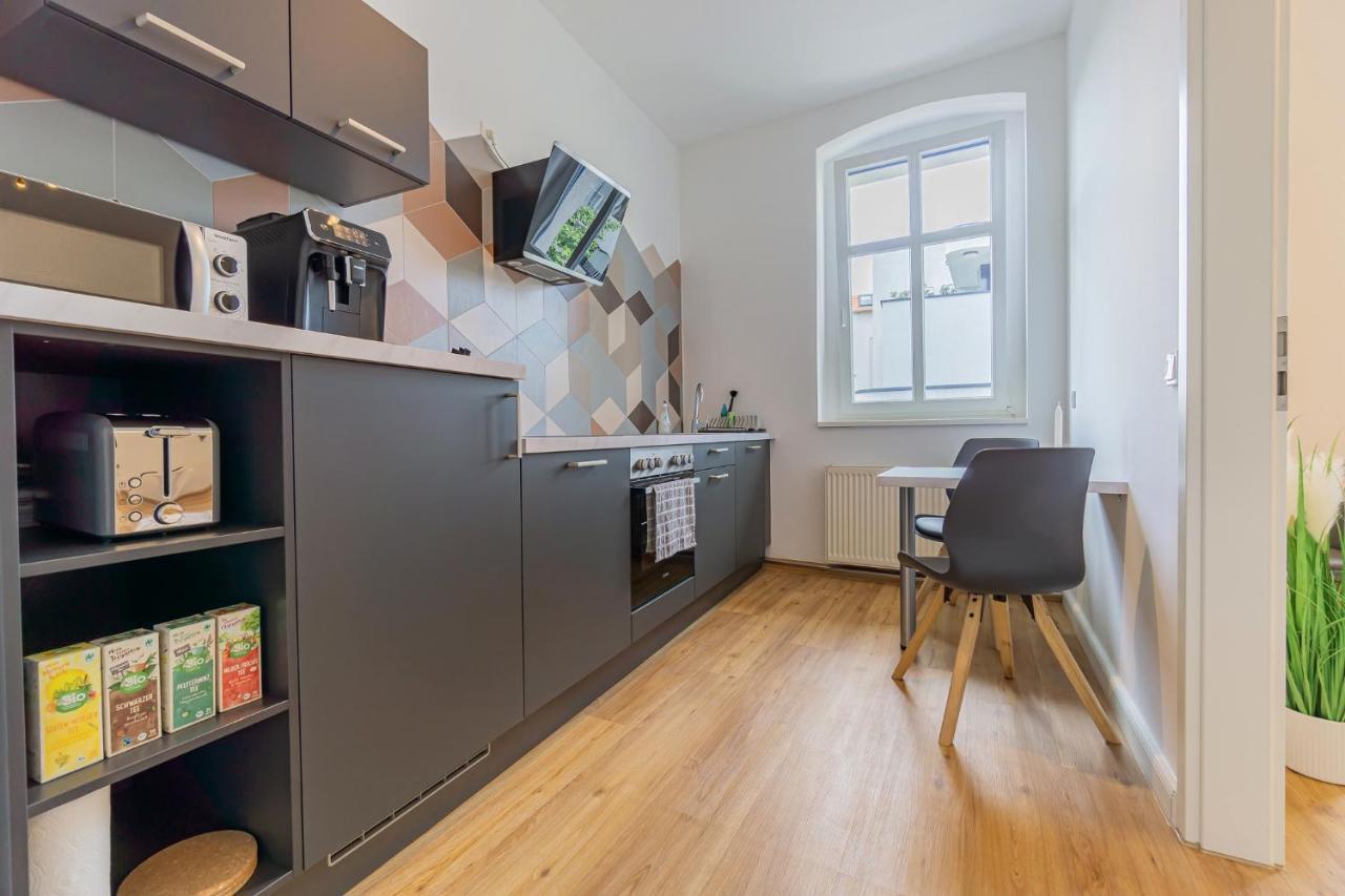 Modernes Apartment - Zentral, Ruhig, Wlan, Netflix, Kueche, Schreibtisch, Parkplatz, Waschtrockner Котбус Экстерьер фото