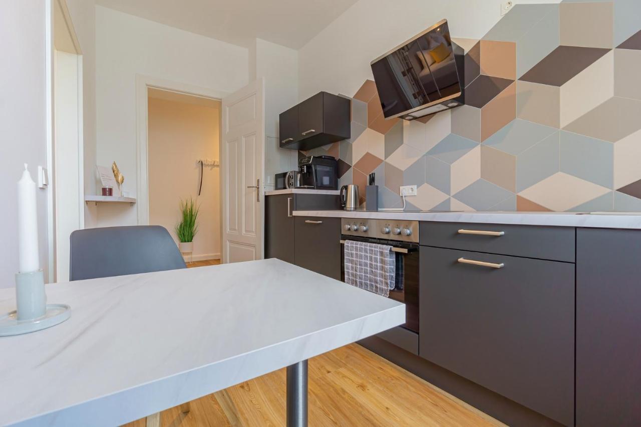 Modernes Apartment - Zentral, Ruhig, Wlan, Netflix, Kueche, Schreibtisch, Parkplatz, Waschtrockner Котбус Экстерьер фото