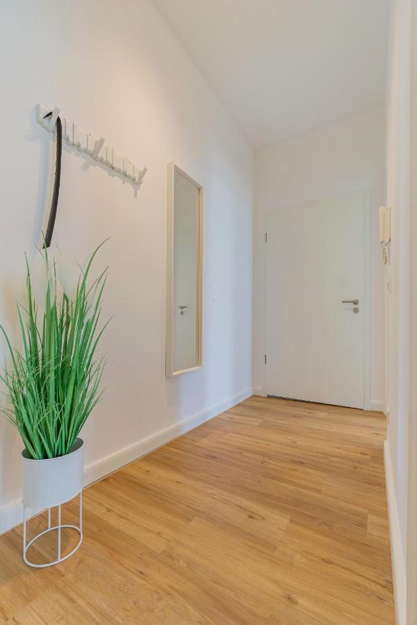 Modernes Apartment - Zentral, Ruhig, Wlan, Netflix, Kueche, Schreibtisch, Parkplatz, Waschtrockner Котбус Экстерьер фото