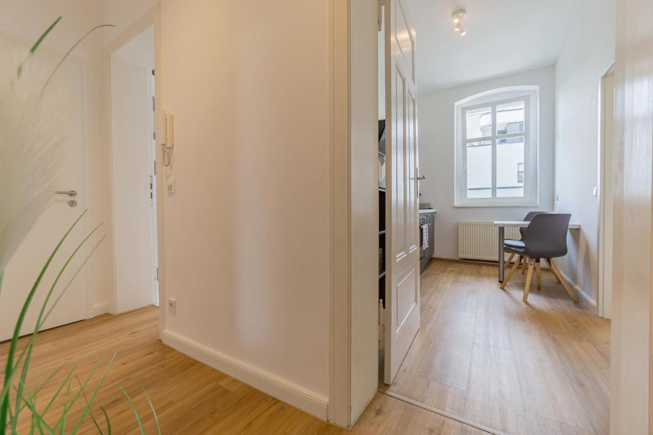 Modernes Apartment - Zentral, Ruhig, Wlan, Netflix, Kueche, Schreibtisch, Parkplatz, Waschtrockner Котбус Экстерьер фото